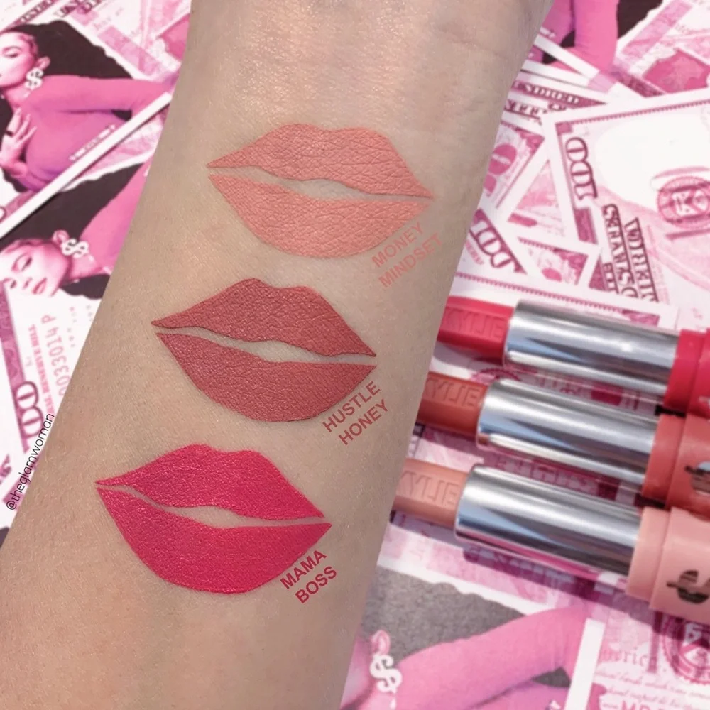 Kylie Cosmetics Matte Lipstick - Soft Pink - Picture 6 of 6